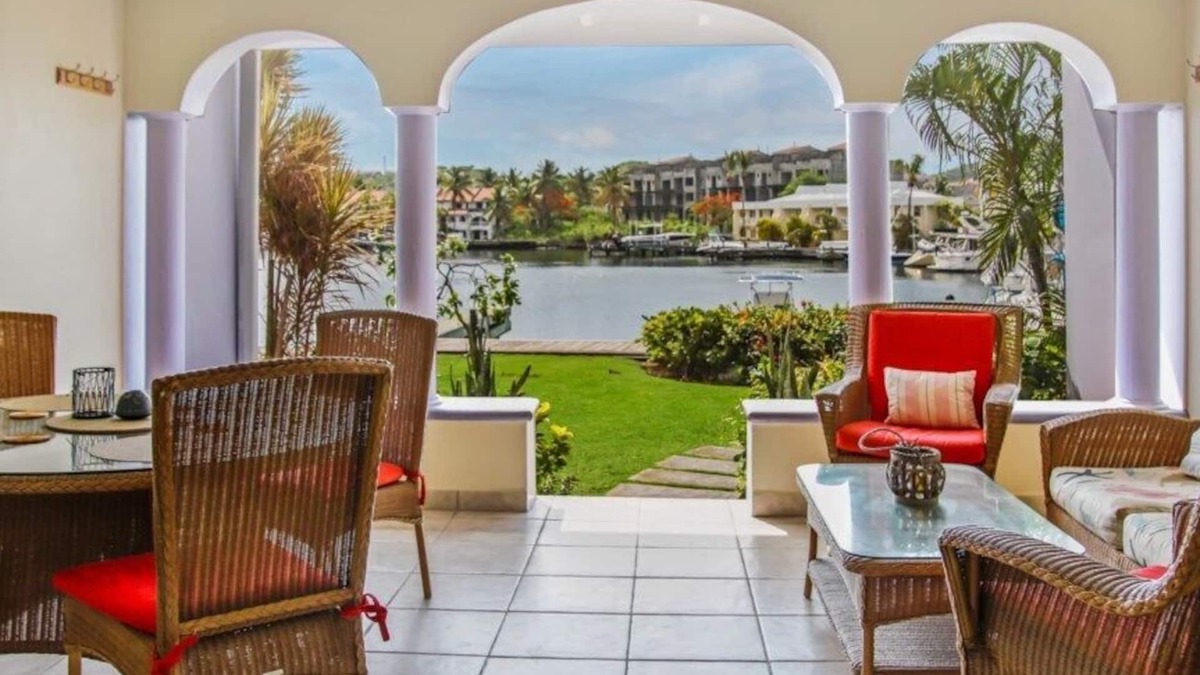 Rodney Bay House | Waterfront townhouse - Harbour 17