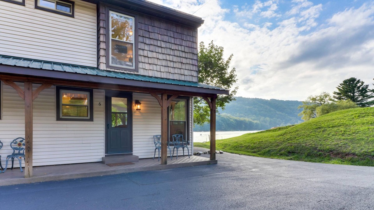 McHenry House | Waterfront Townhouse with Dock and Well-Appointed Deck - Close to Skiing