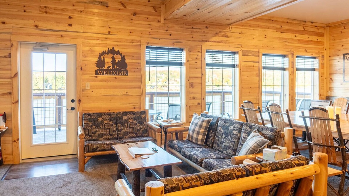 Houghton Cabin | Waterfront Trailside Cabin 23B