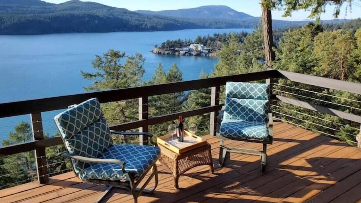 Rosario House | Waterfront View Rosario Sleeps 10-