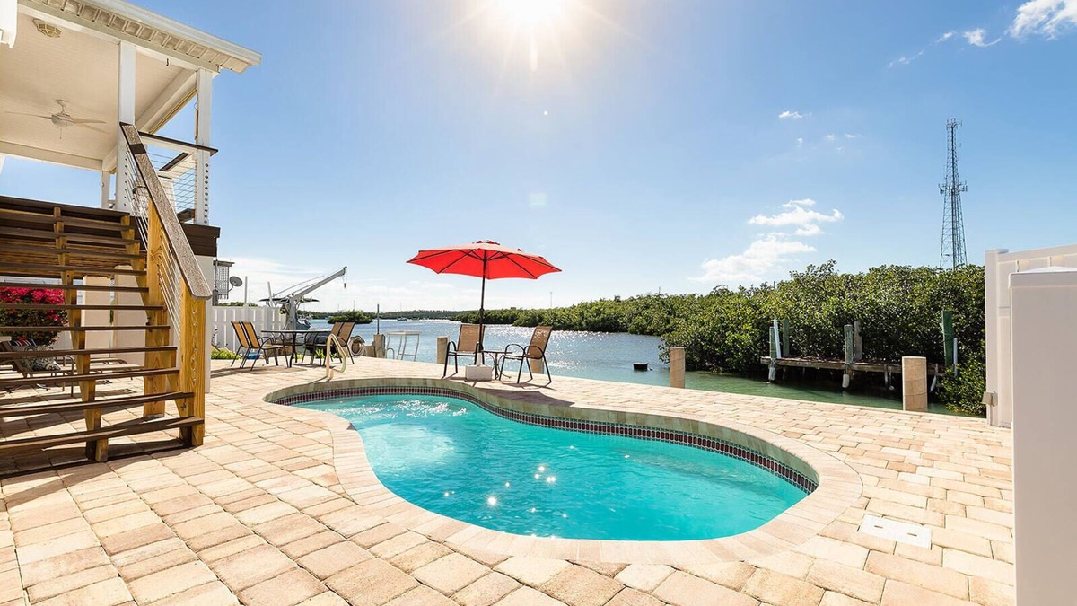 Marathon House | WATERFRONT, VIEWS, HEATED POOL, 130 ft. OF DOCK, PRIVATE RETREAT