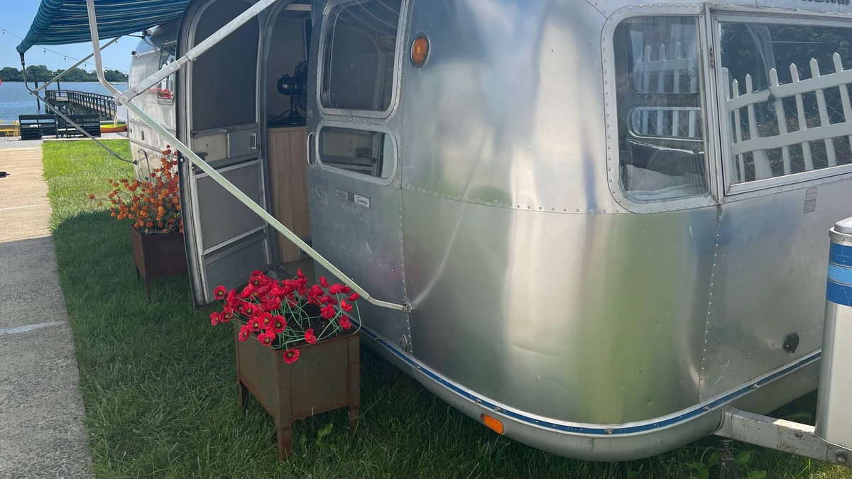 Usmma House | Waterfront Vintage Airstream on City Island in the Bronx - 25 mins to midtownNYC