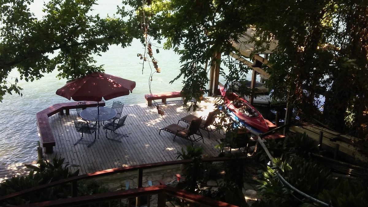 Rio Robles House | Waterfront w/Kayaks, Decks, Paddle boards, Relaxing, Fun!