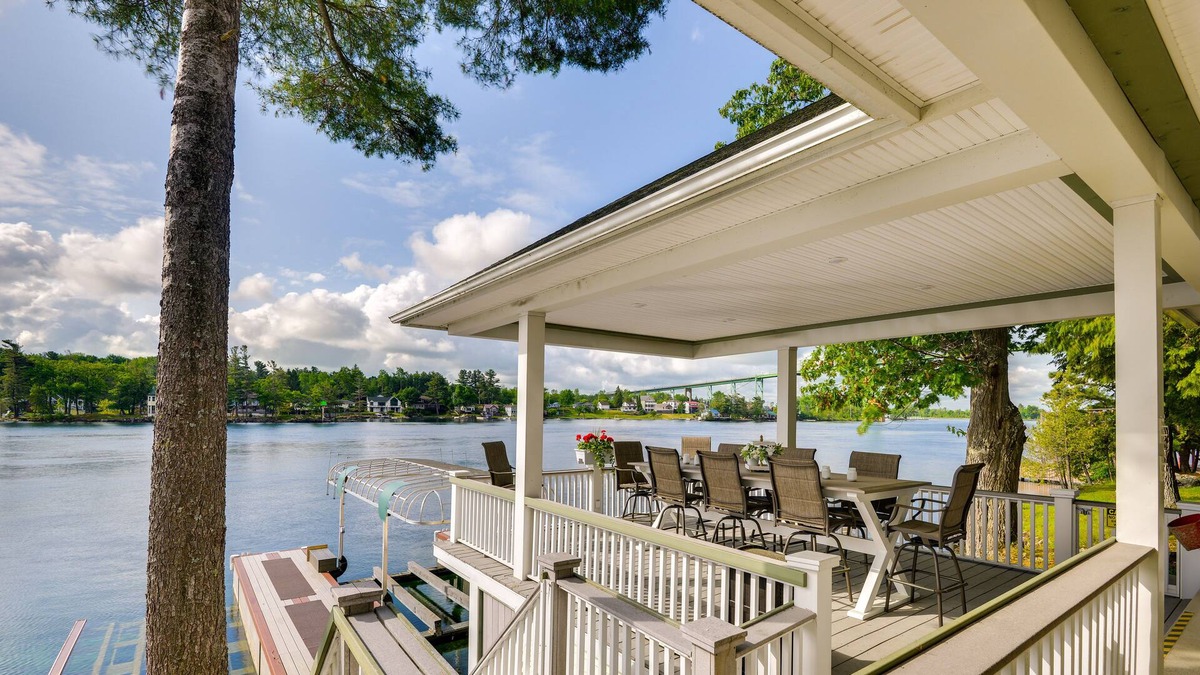 Wellesley Island Cottage | Waterfront Wellesley Island Cottage w/ Boat Slip!