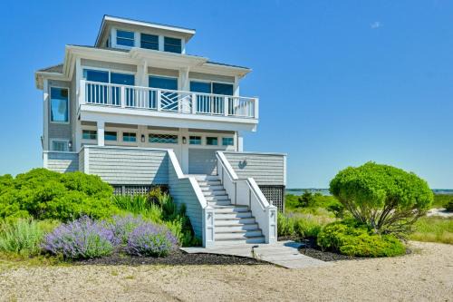 West Hampton Dunes House | Waterfront Westhampton Haven Pool and Private Beach