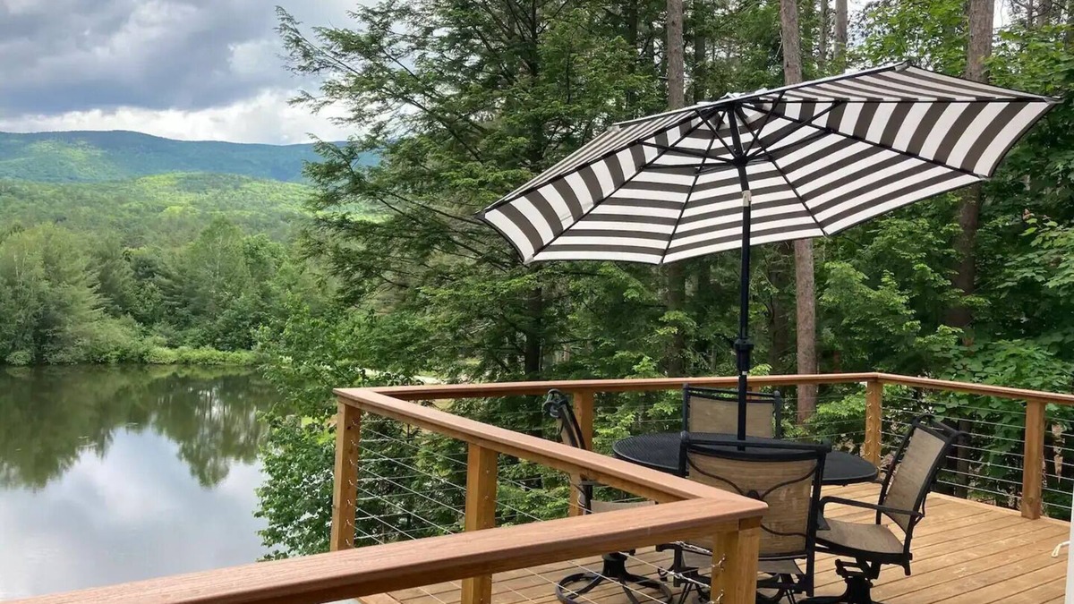 Wentworth Cabin | Waterfront White Mountain cabin retreat with amazing views