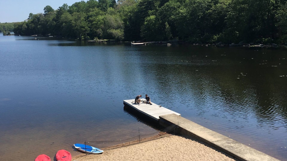 Rockville House | Waterfront With It’s Own Sandy Beach