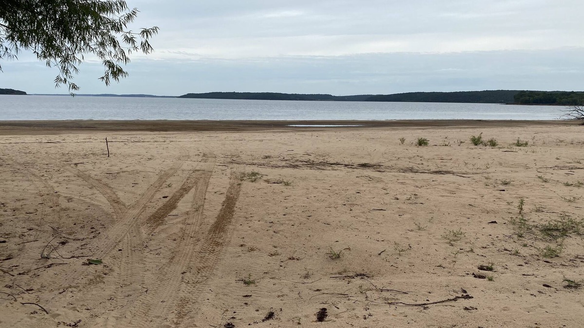 Longtown Cabin | Waterfront with Sandy Shores!