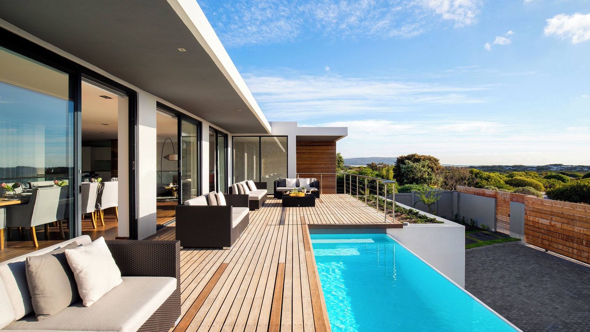 Pinelands Villa | Waterline - A modern and minimalist 4 bedroom designed with comfort in mind