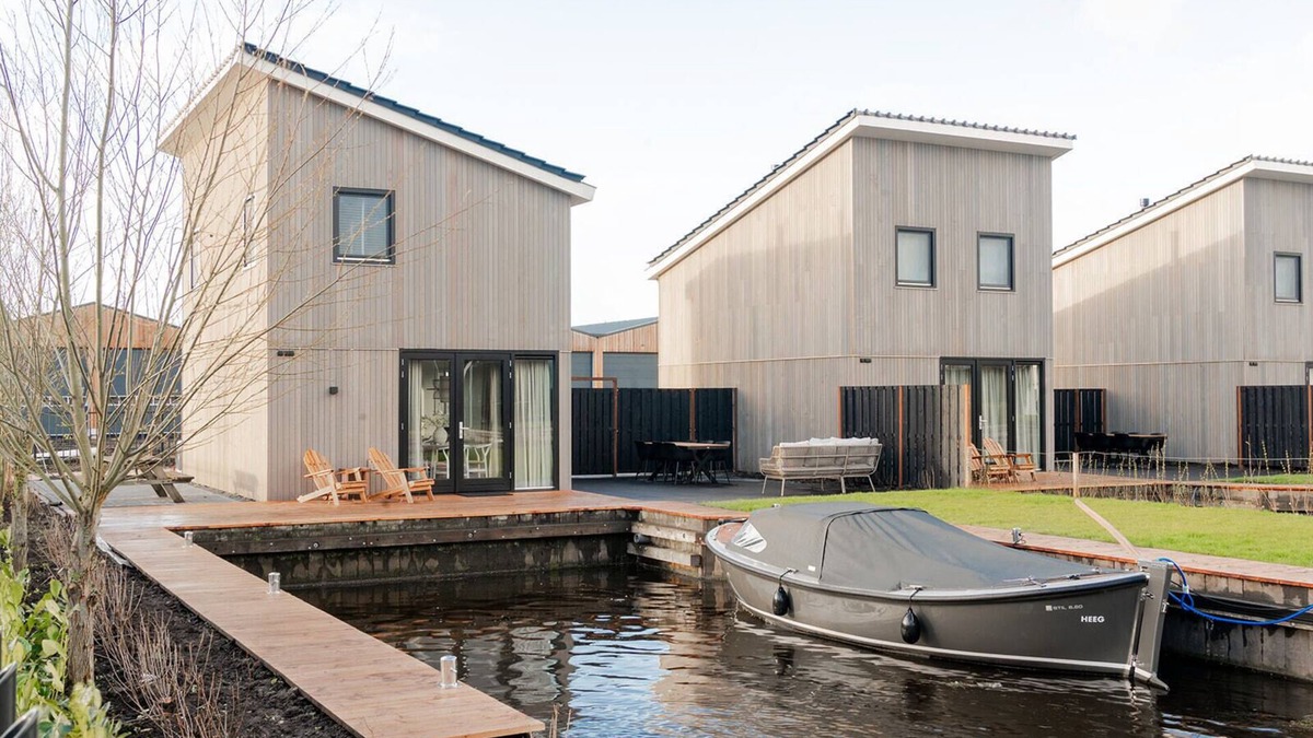 Heeg House | Waterlodge in Heeg - Relax, sail and enjoy!, Waterlodge in Heeg - Relax, sail and enjoy!