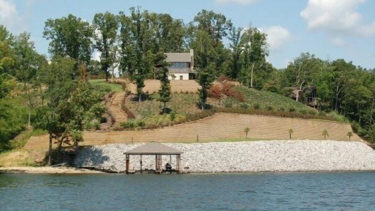 Waterloo Cabin | Waterloo Cabin on Wide Water, Boat Dock, Beach, & Awesome Views!