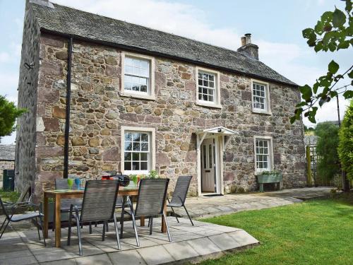 Murthly House | Waterloo Farm House