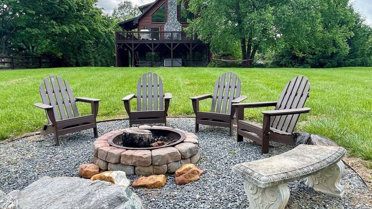 Jefferson Cabin | Waters Edge - Jefferson, NC
