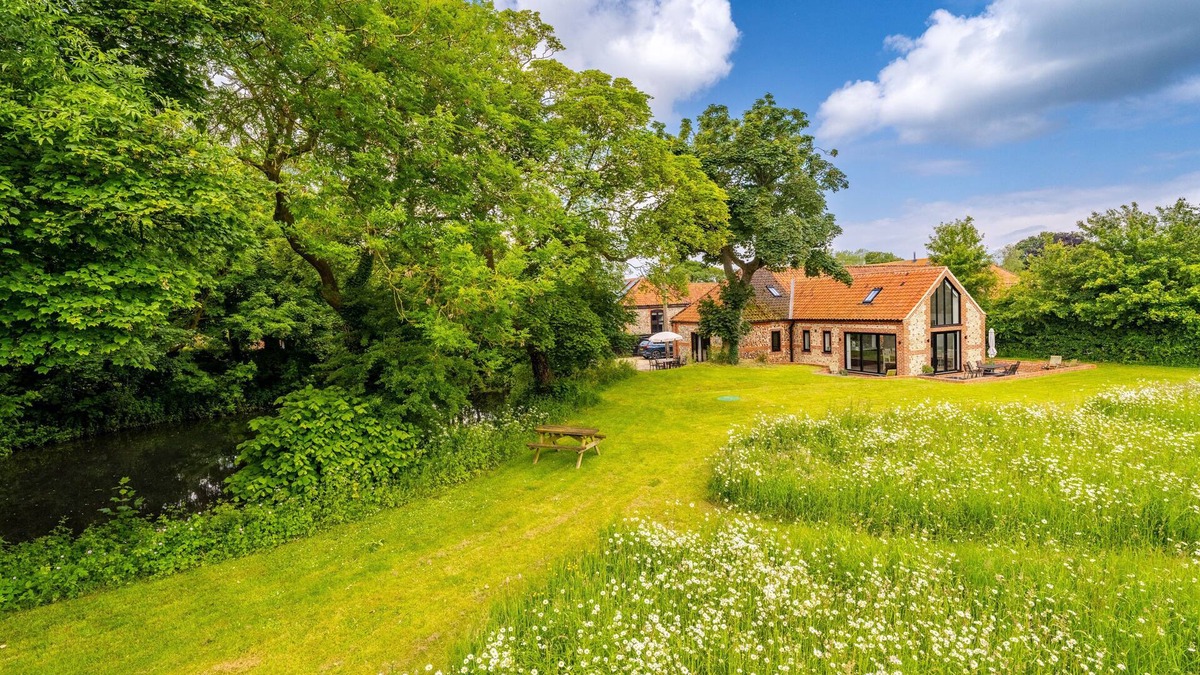 Fakenham House | Waterside Barn, Binham, Norfolk