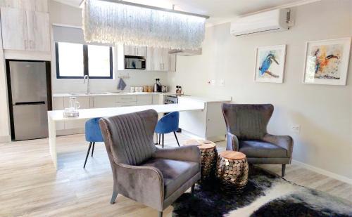 Ramotswa Ski Chalet | Waterside Cottages & Villas - Self Catering