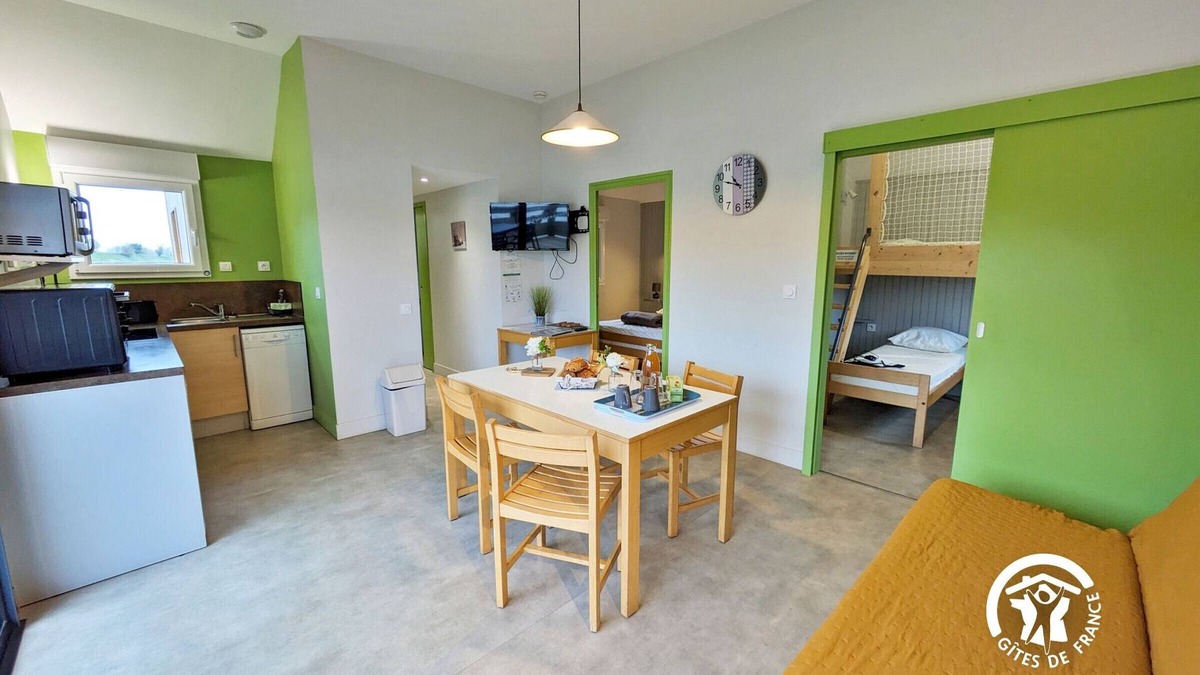 Villiers-Charlemagne Cottage | Waterside Fishing Chalet for 5-7 People with Private Dock, Terrace, and Family Activities
