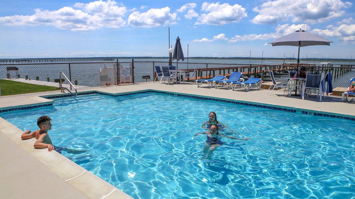 Chincoteague Hotel | Waterside Inn