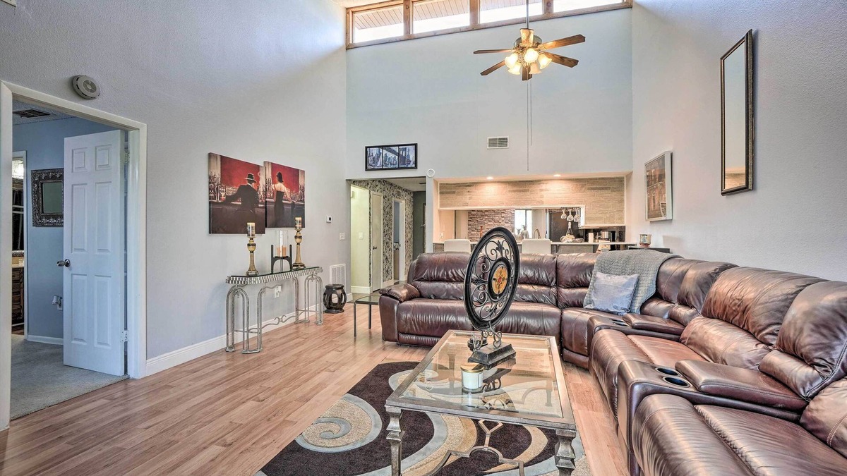 New Port Richey East Condo | Waterside New Port Richey Condo w/Pool Access!