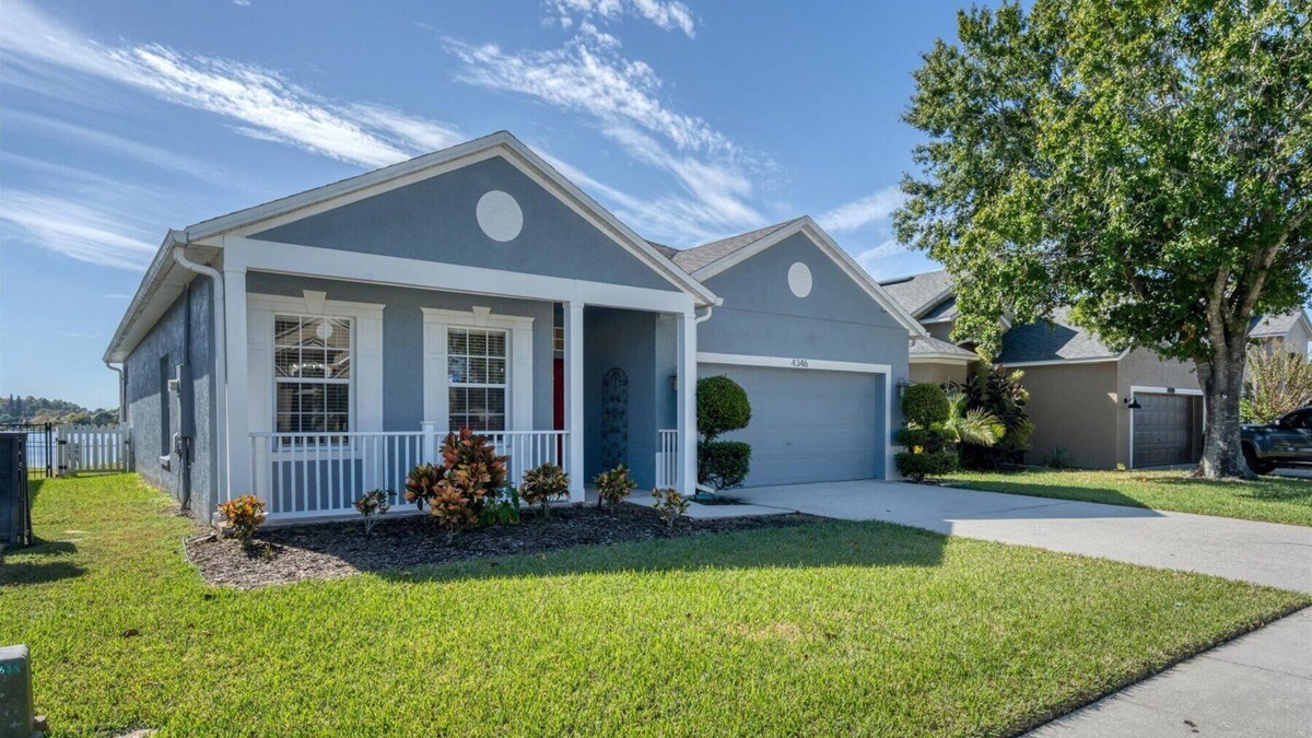 Orlando House | Waterside. Pet friendly. UCF area.