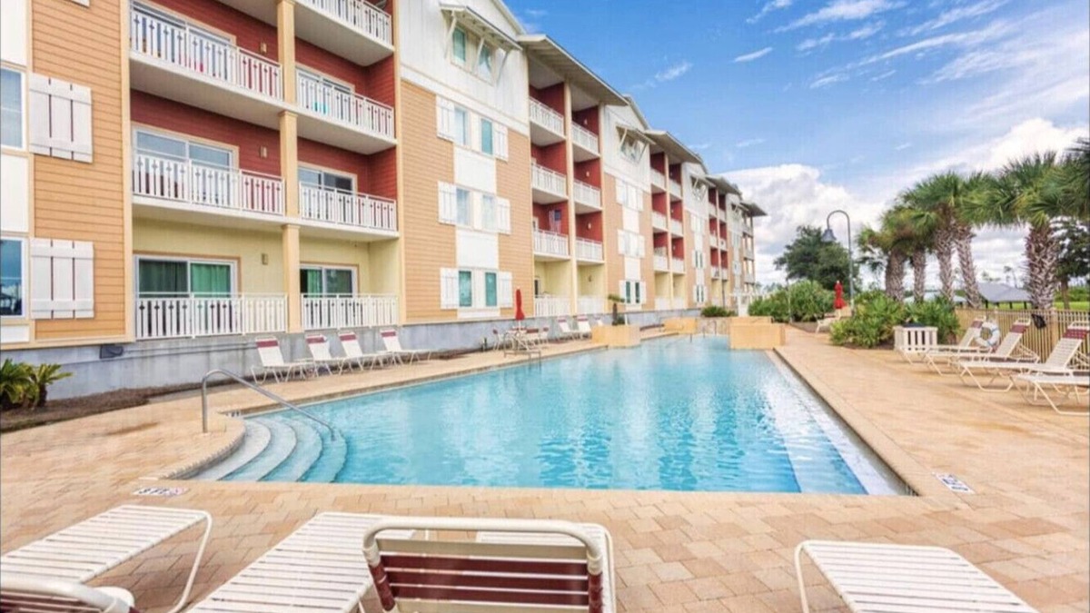 Waterside Village Condo | Waterside Unit 107 Poolside Condo