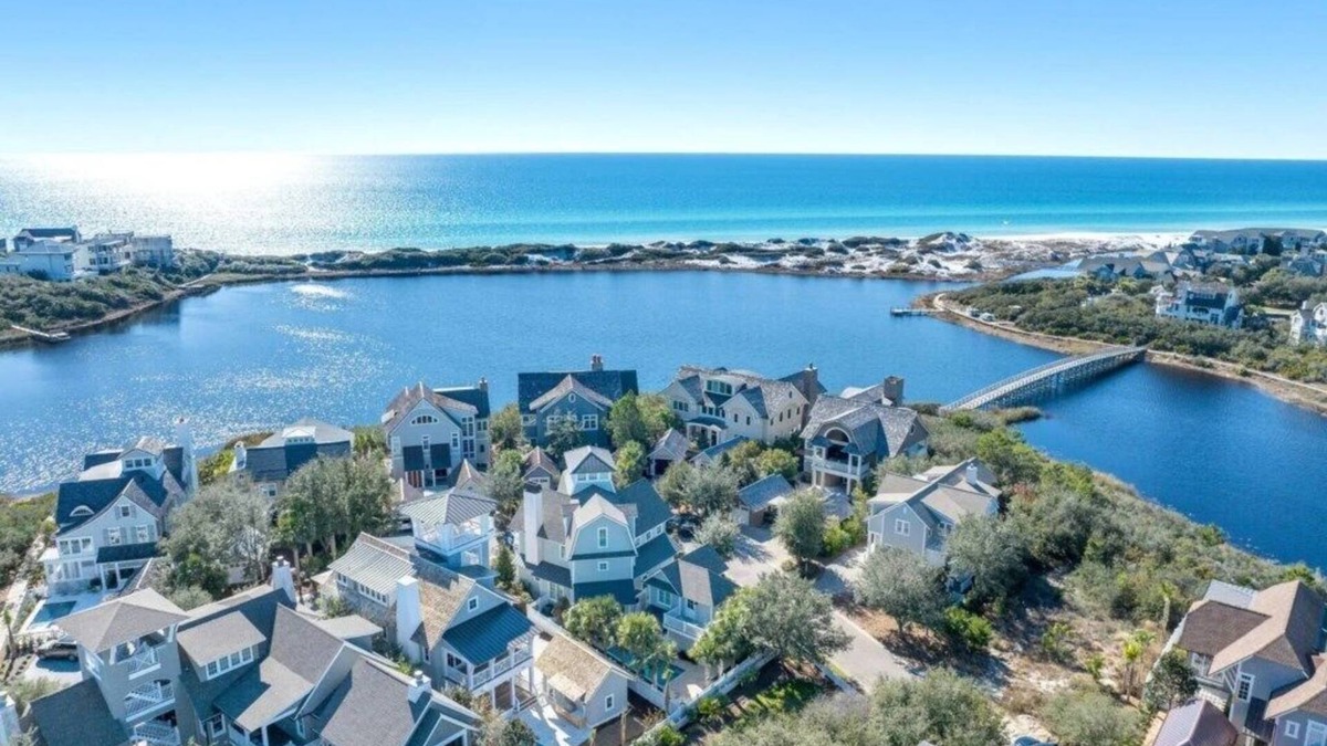 WaterSound Beach House | Watersound Home -Beautiful Gulf Views, Pool, and Gas Grill-122GBT