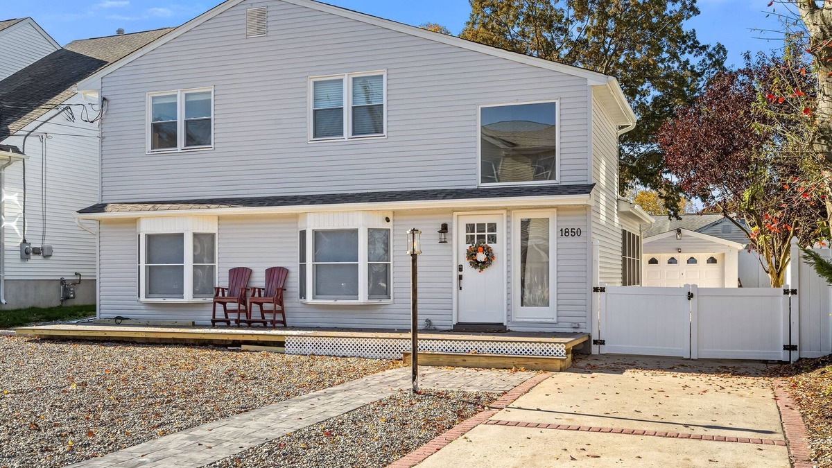 Point Pleasant House | Waterview Point Pleasant Stunner!