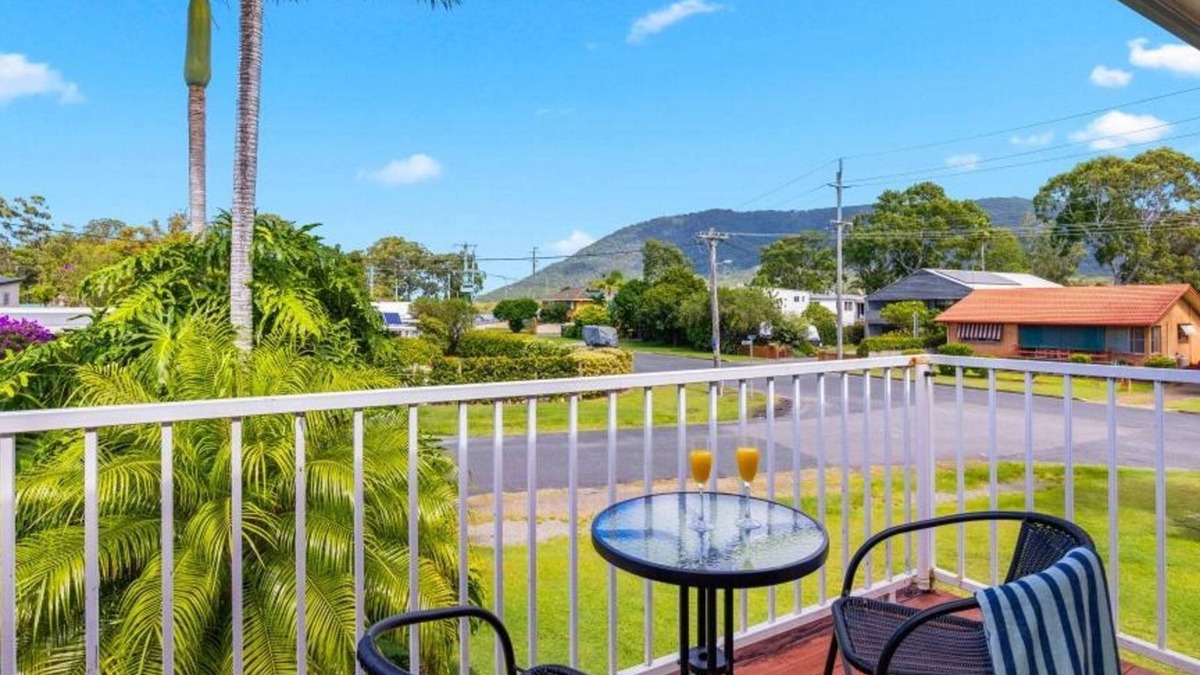 Laurieton Apartment | Waterways - close to beach and river