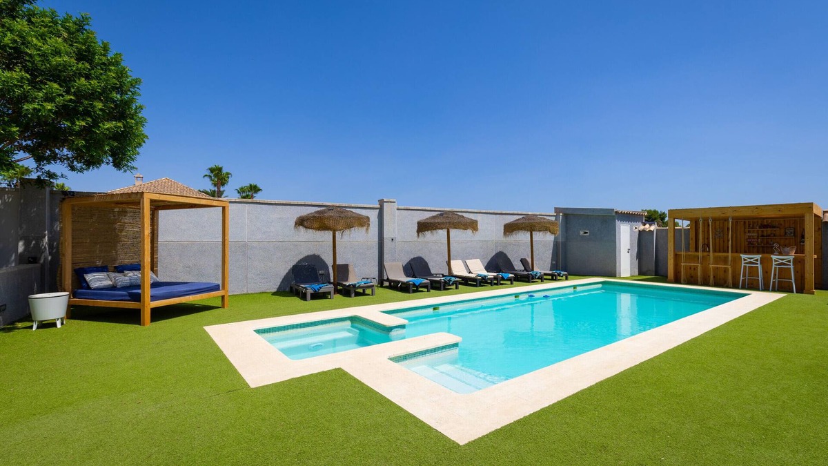 Almoradi Villa | WaterWheel Villa by Fidalsa