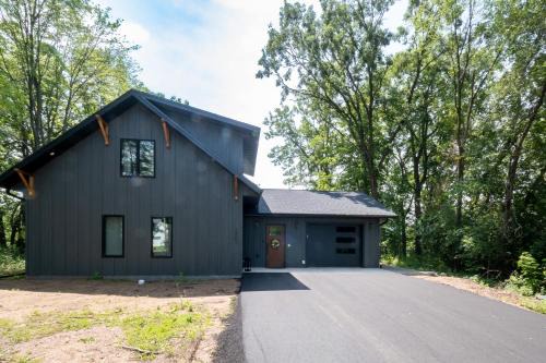 Wausau House | Wausau Chalet