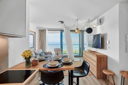 Miedzyzdroje Apartment | Wave - Full Sea View Studio - Resort&SPA