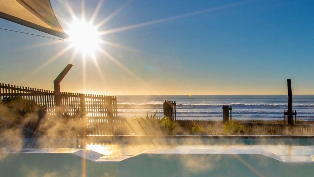 New Brighton House | Wave side Escape 1 bed 1 bath New Brighton