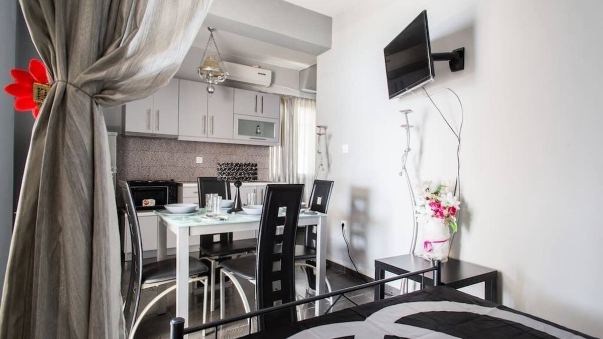 Salamis House | Wavedance Accommodation(Dias)