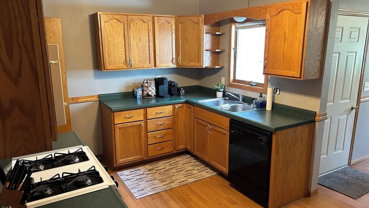 Waverly House | Waverly 3 Bed 2 Bath Homen