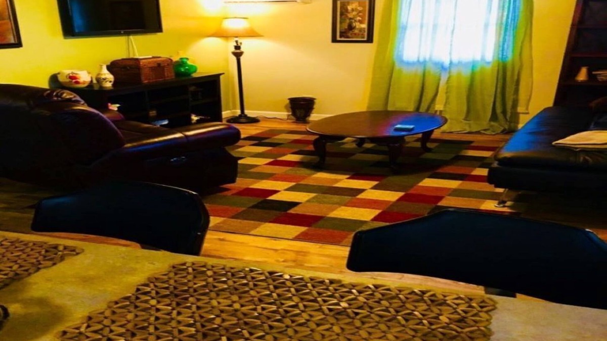Waverly House | Waverly 3 Bedroom Unit