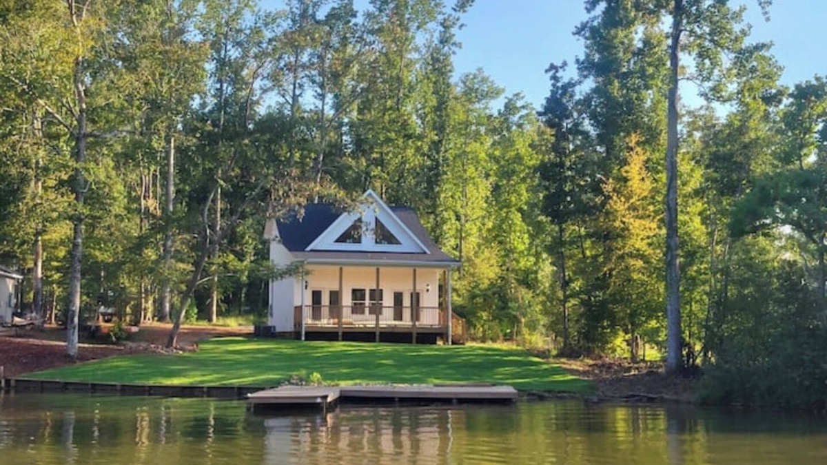 Jacksons' Gap House | Waverly Creek Retreat-kayaks/fire pit/pet friendly