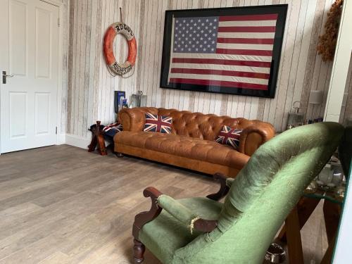 Whitstable House | waves whitstable