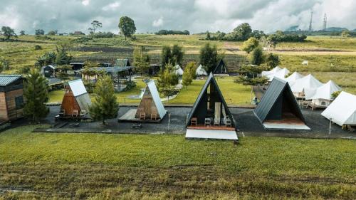 Tomohon Resort | Wawowow