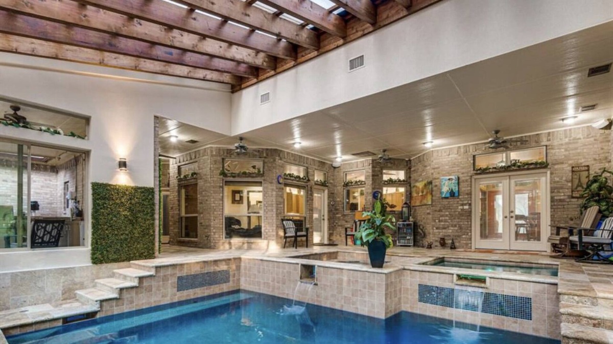 Waxahachie House | Waxahachie Paradise