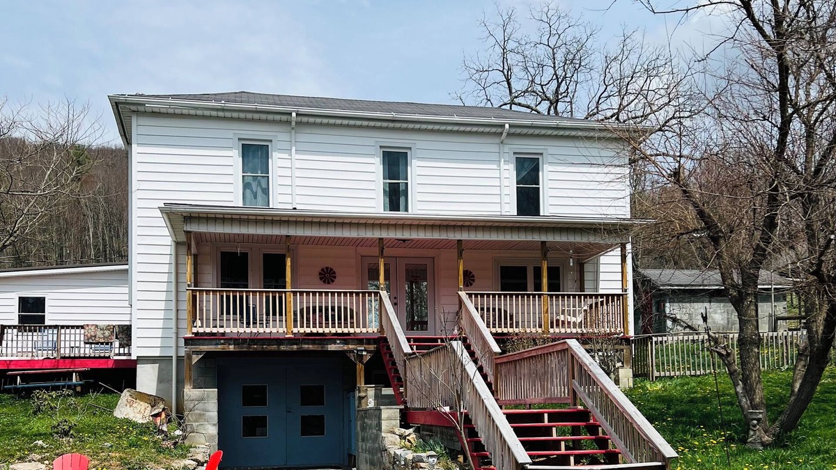 Gap Mills Other | Way Up Acres and Lodging