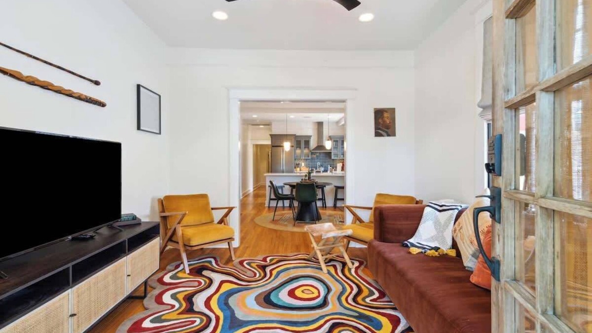 Uptown Historic District Apartment | Wayne’s World II Summ