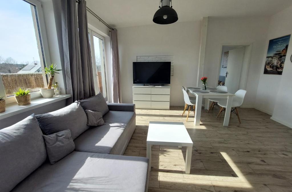Wesola Apartment | Wczasowa 5 - dwa pokoje 45m2 z tarasem 12m2