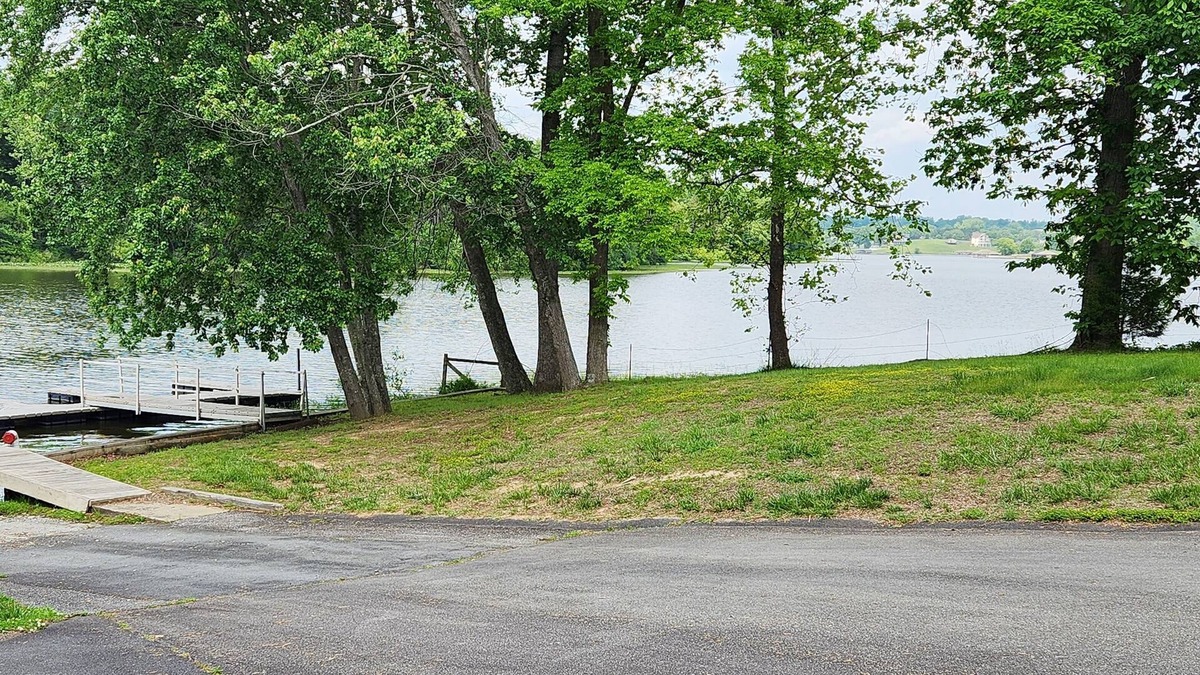Louisa House | We are All Deck'd Out at Lake Anna!