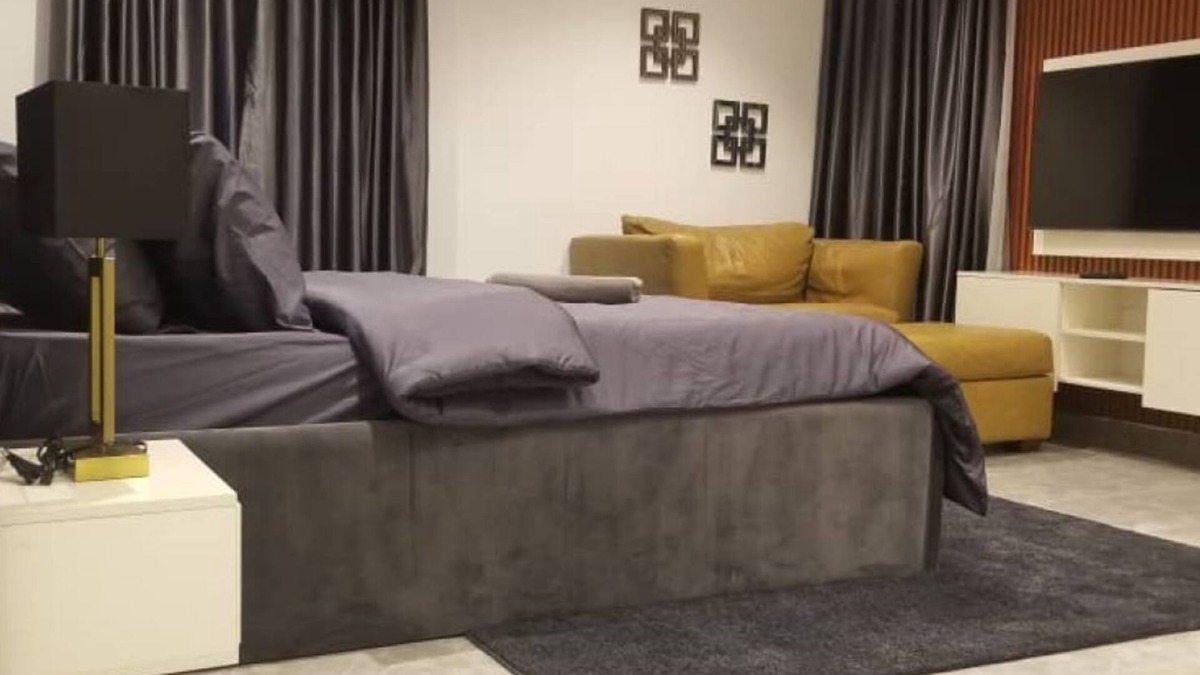 Ajah Apartment | We are vintage, yet retro, a blend of antique and modern styles for your comfort