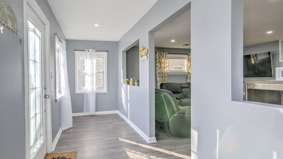 Keansburg House | We have a beach house with a full kitchen. Pet Friendly