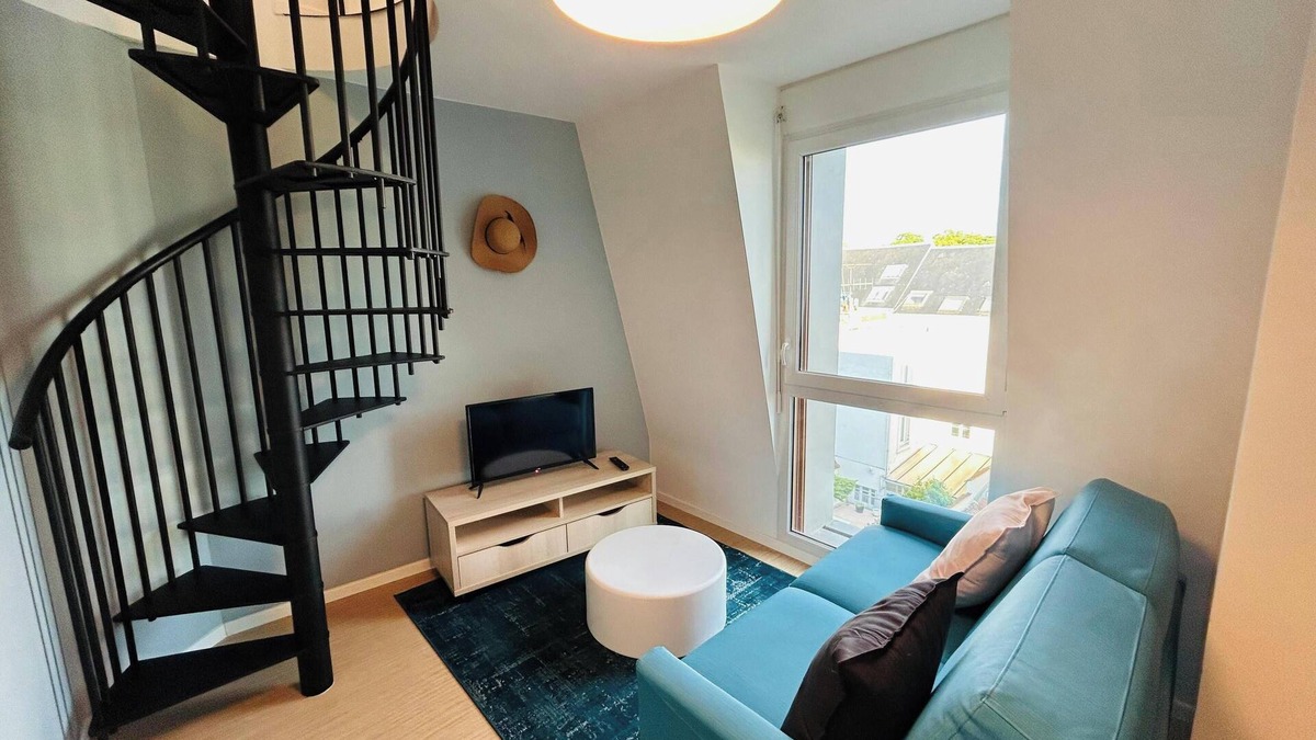 Barbatre Apartment | We Live In R - Duplex 502
