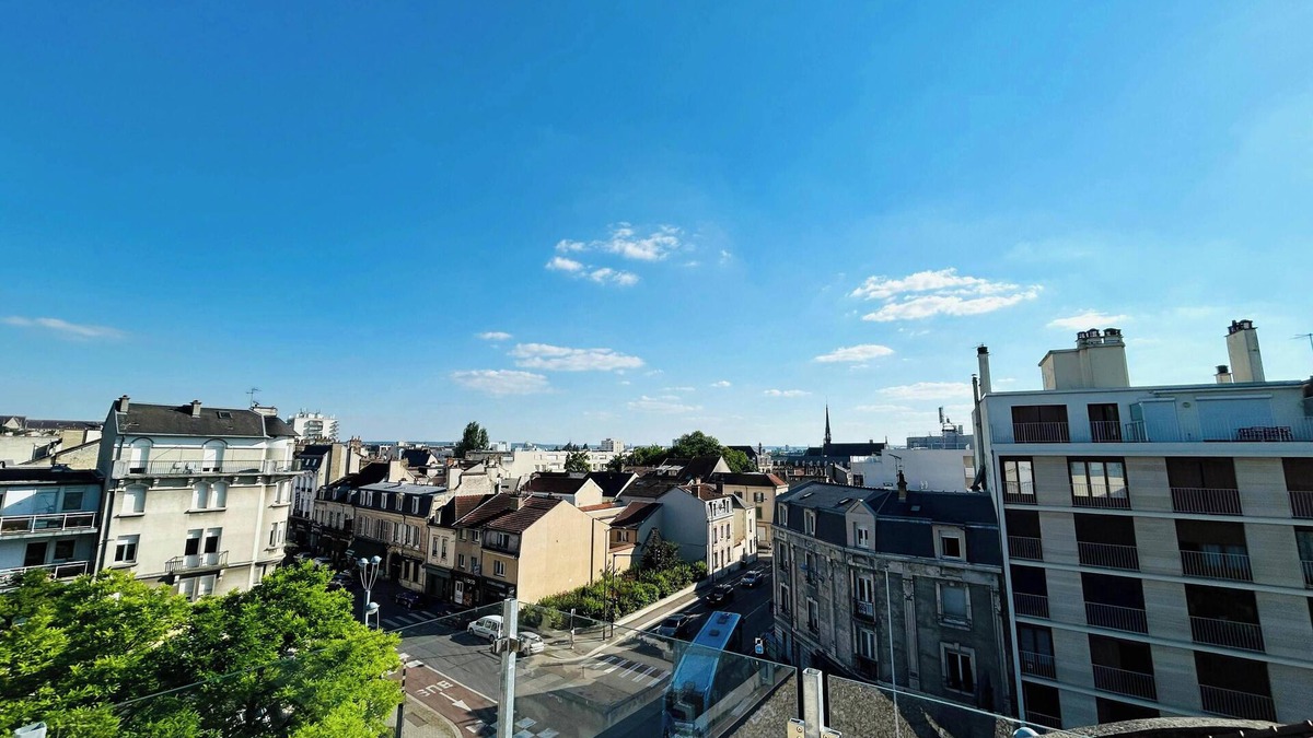 Barbatre Apartment | We Live In R - Duplex 504