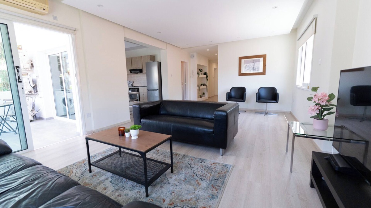 Lykabittos Apartment | WealthyStays: Olympias 2BR Flat Nicosia Centre