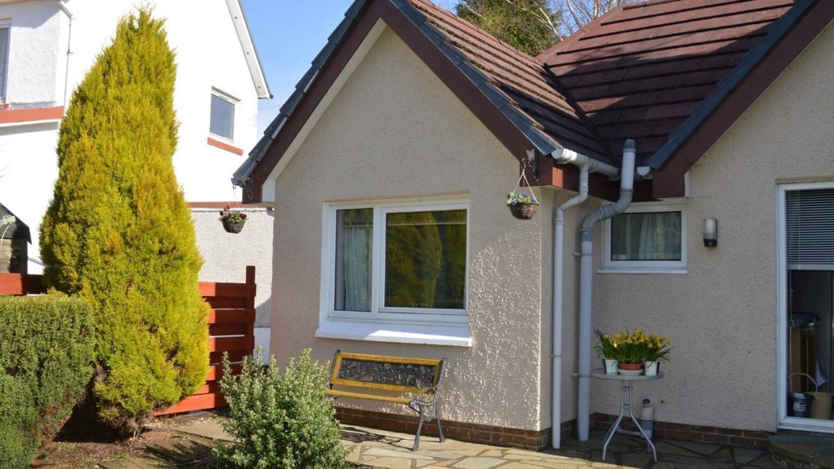 Innellan Apartment | Weatheroak Studio Annexe, great value for money, sleeps 2.