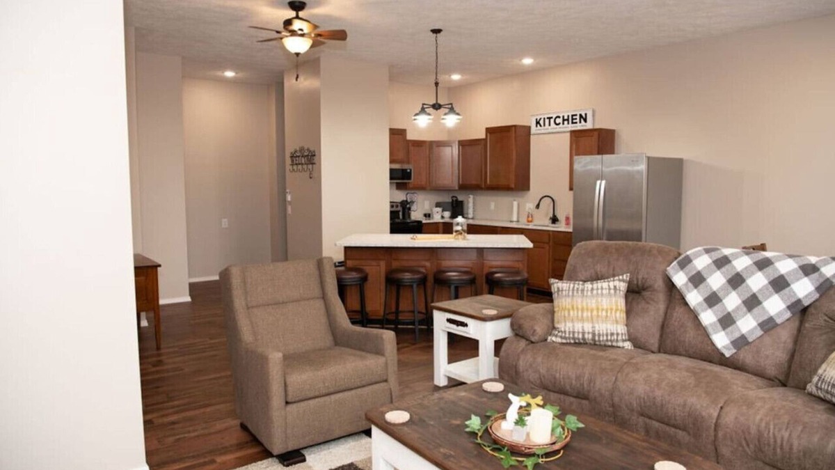 Mansfield Apartment | Weaver Loft: Cozy Downtown Retreat in the Heart of Mansfield - Home of Laura Ingalls Wilder!