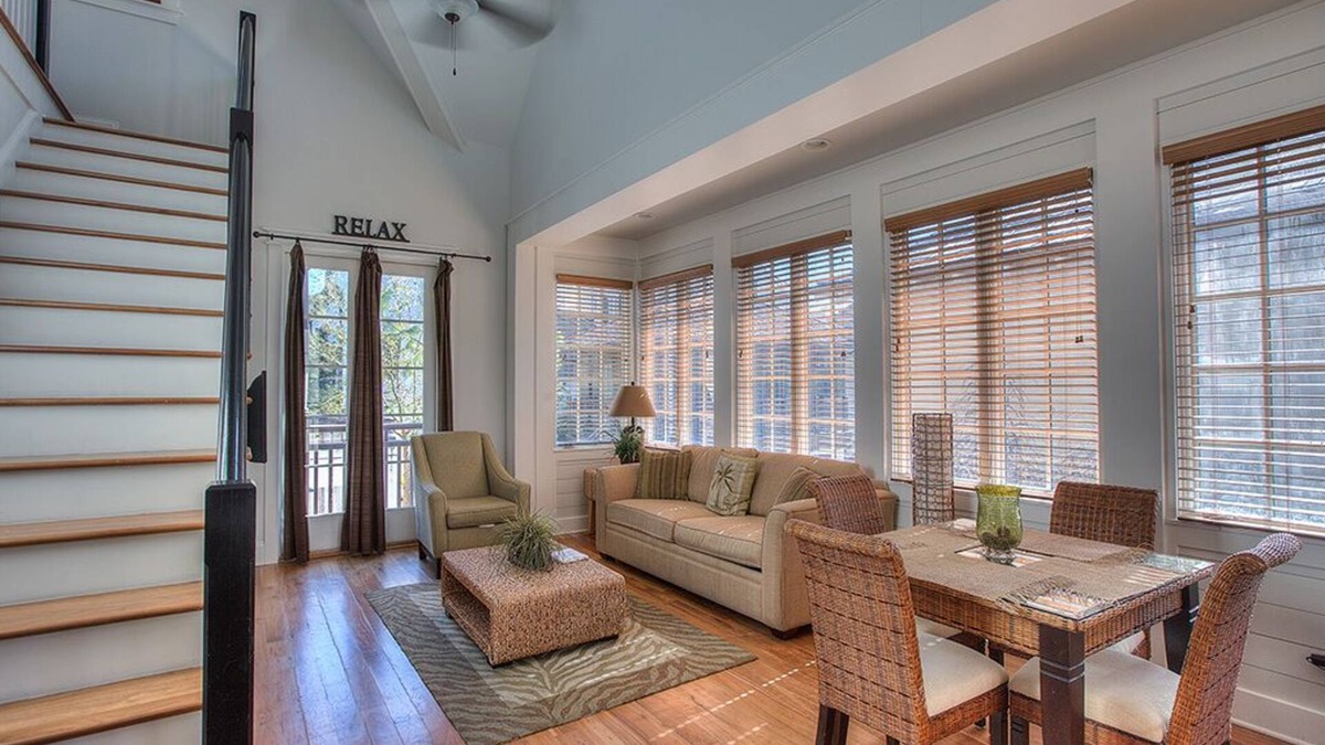 Rosemary Beach Apartment | Webb Isle Carriage House-Close to Shopping, Dining & Barbados Pool! Free Fitness/Tennis